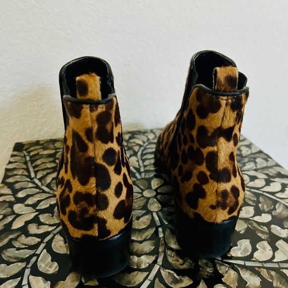 MARC FISHER Genuine Calf Hair Leopard Print Leather Booties Boots Size 5 - Picture 5 of 6